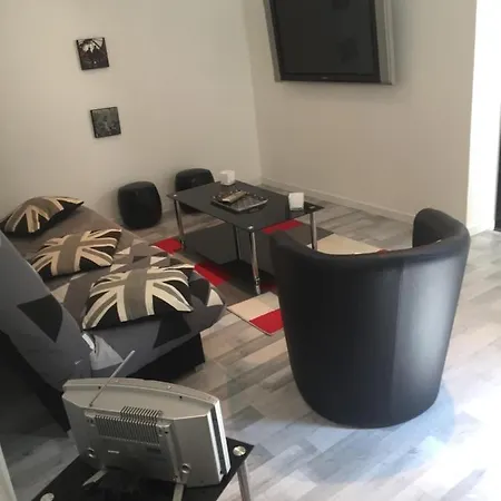 Charmant F2 Rdc Cour Privative Apartamento *