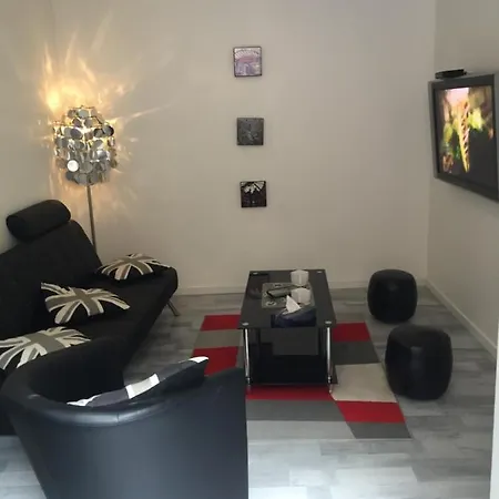 Charmant F2 Rdc Cour Privative * Dieppe